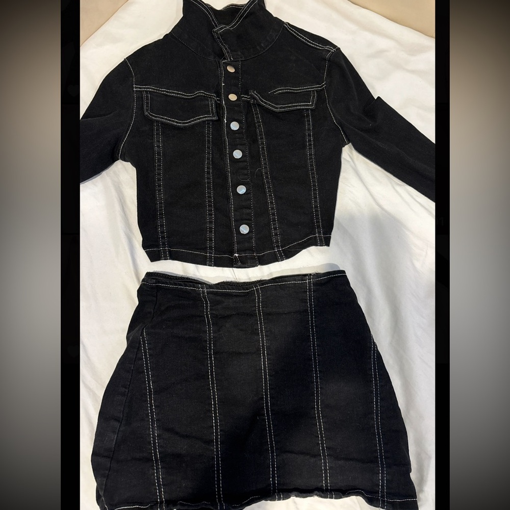 Stylish Black Denim Skirt set